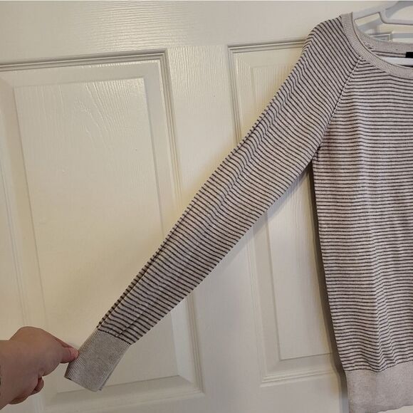 A.N.A. brown/tan striped long-sleeved lightweight sweater - Picture 2 of 6